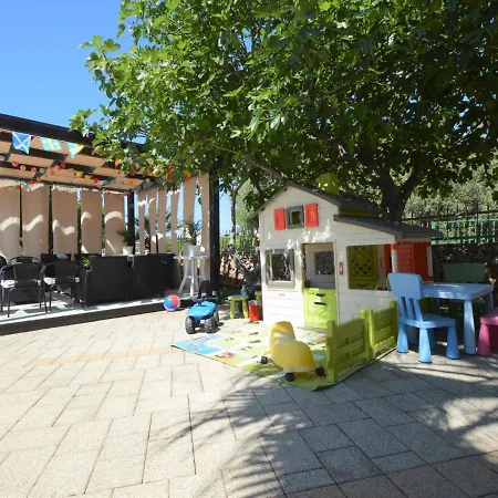 Friedrich-4 By Interhome Lejlighed