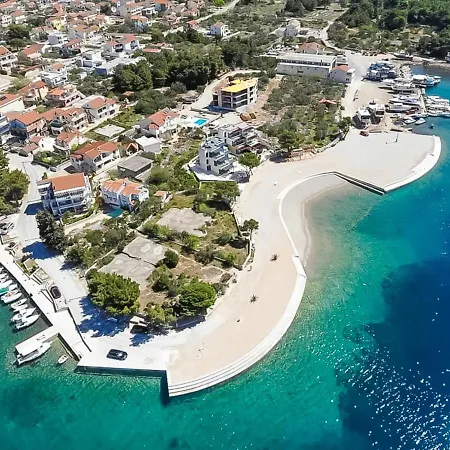 Friedrich-4 By Interhome Tribalj