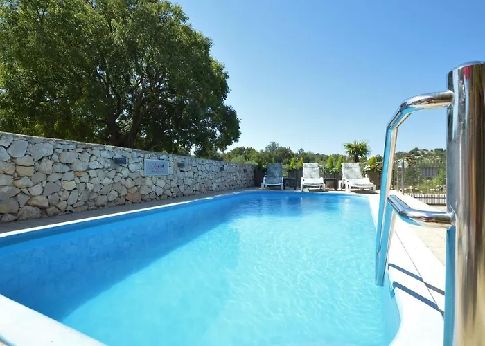 Friedrich-4 By Interhome *